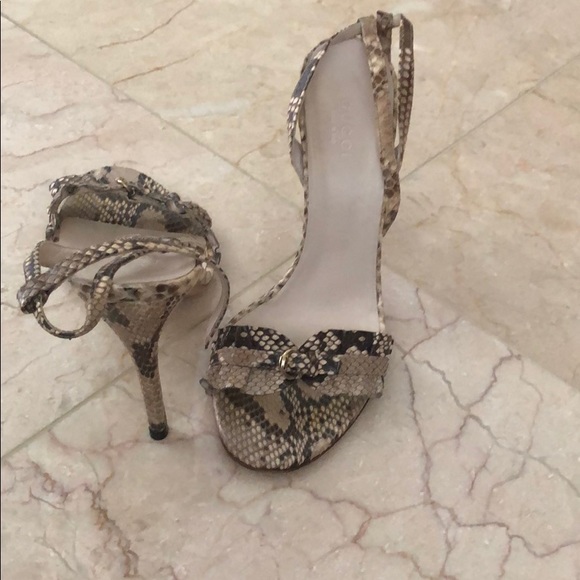 Gucci python heels - Picture 2 of 8